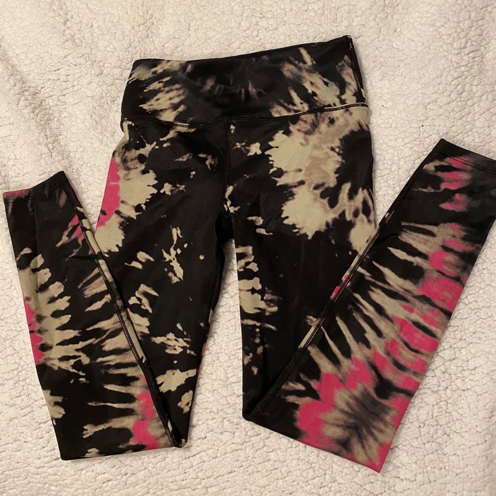 Noli Yoga Black Tie Dye Leggings
